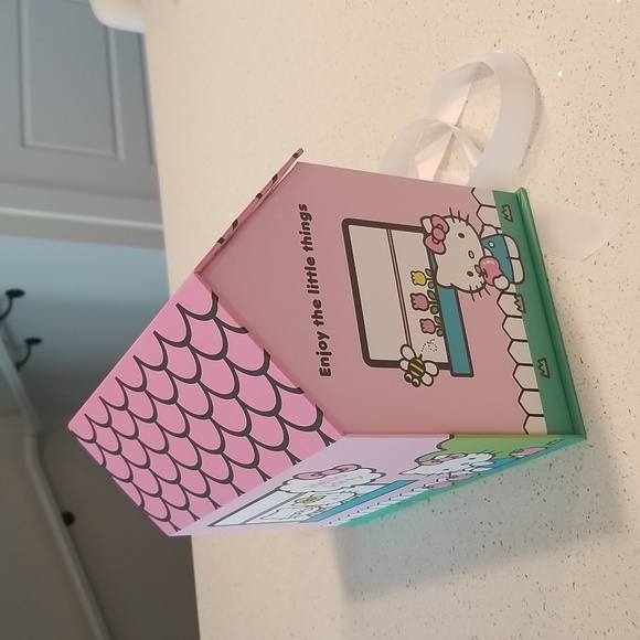 Hello kitty decorative box - Picture 3 of 6
